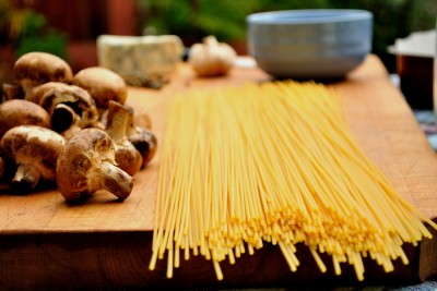 Spaghetti cu ciupercute coapte1203